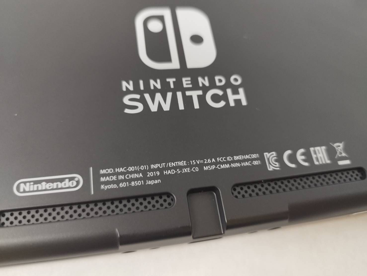 Switch HAC-001（-01）2019年製 s-l400.jpg