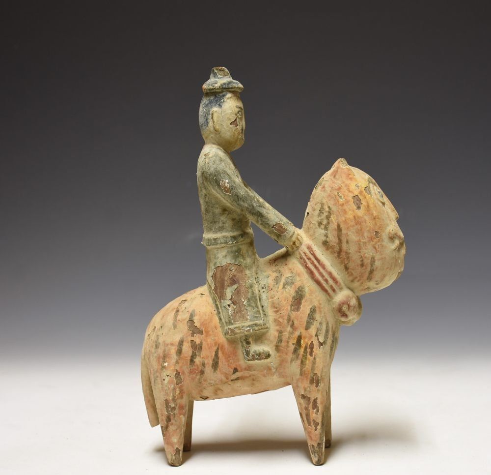 朝鮮古美術 木彫彩色虎上人物像