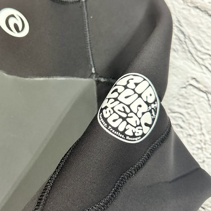 新品】リップカール RIPCURL 121WFS W OMEGA 32GB BZ STM 3/2mm