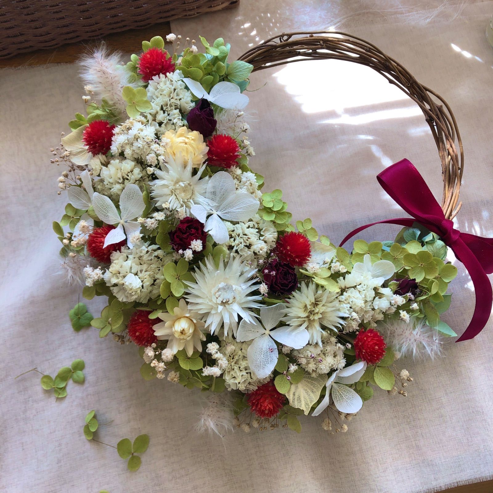 Natural＊ミニバラと千日紅のホワイトリース☆ドライフラワーリース