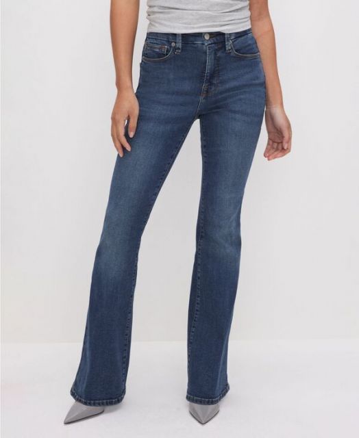 【送料無料】 グッドアメリカン レディース デニムパンツ ボトムス Petite Good Mid-Rise Flare-Leg Jeans Dark Blue