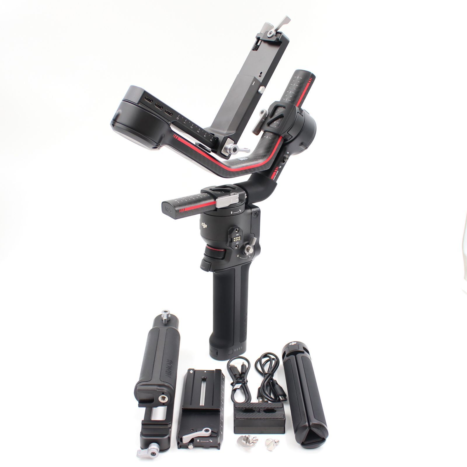 DJI RS 3 Pro 3軸ジンバル手持ちスタビライザー
