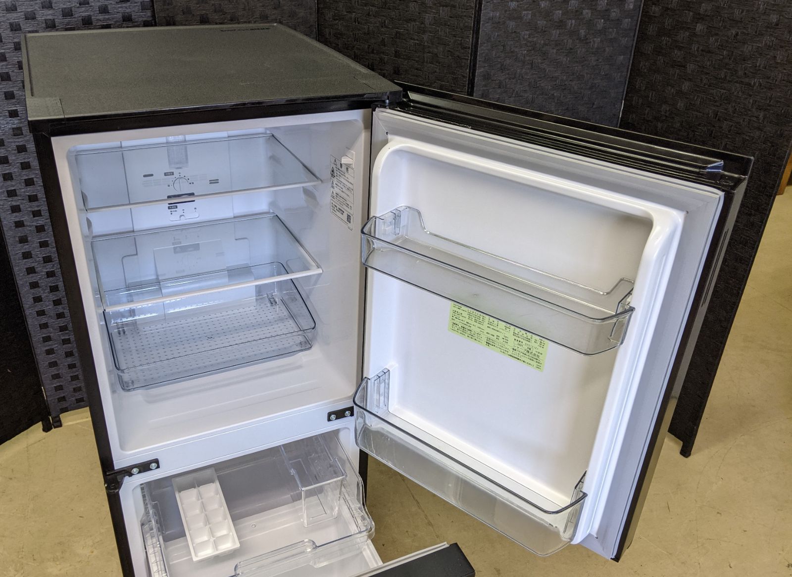 ノンフロン冷凍冷蔵庫(SHARP/SJ-GD15H-B/2ドア/単身用/2021年製  