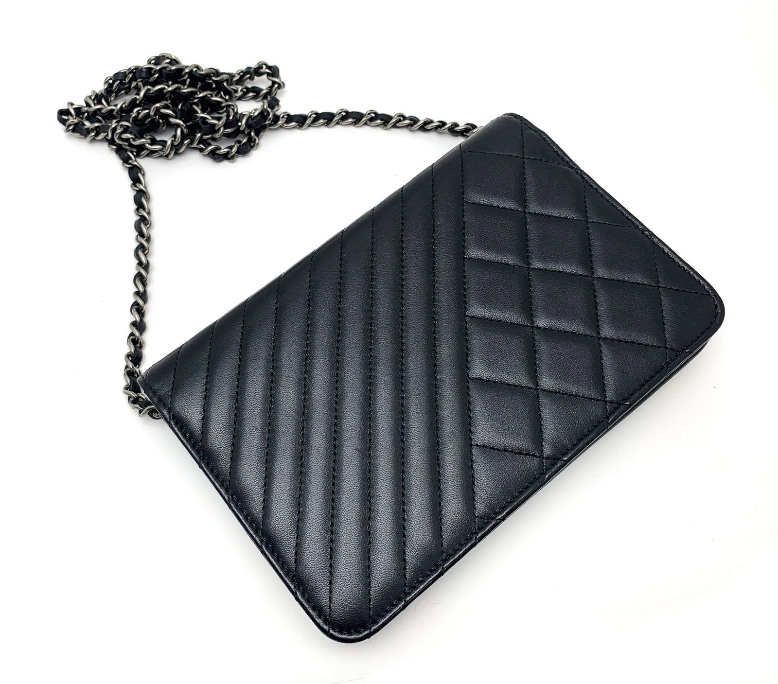 レア　ボーイシャネル　CHANEL マトラッセ　シェブロン　ラムスキン　財布 CHANEL シャネル ボーイシャネル ラムスキン チェーンウォレット
