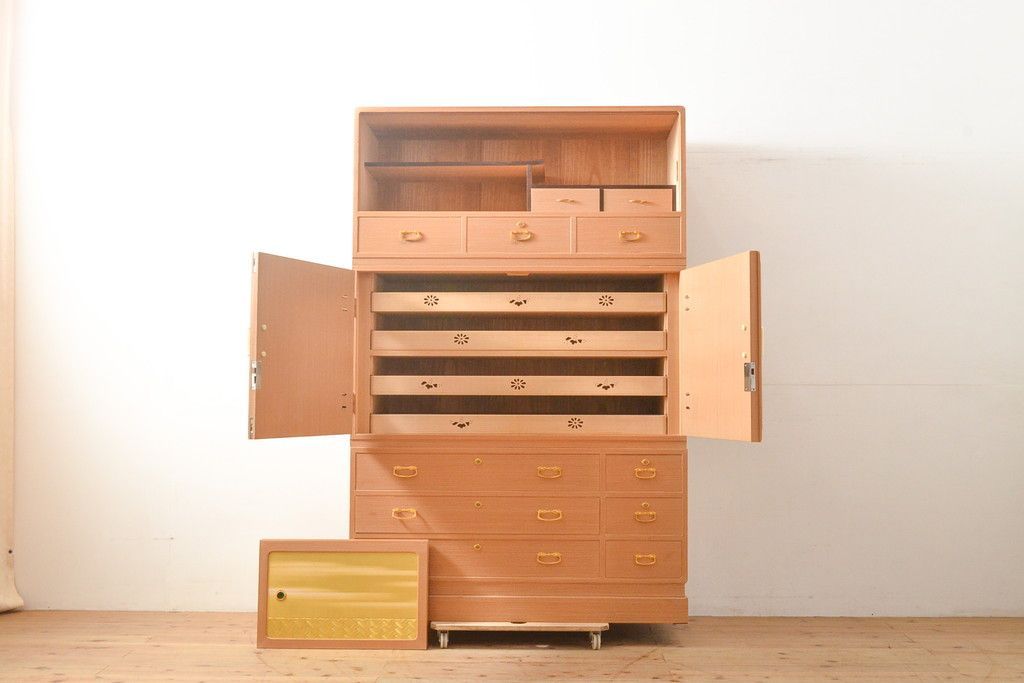 ☆事前問合せ必須☆ 名古屋総桐箪笥 中古 美品 伝統工芸 衣装盆 高級品