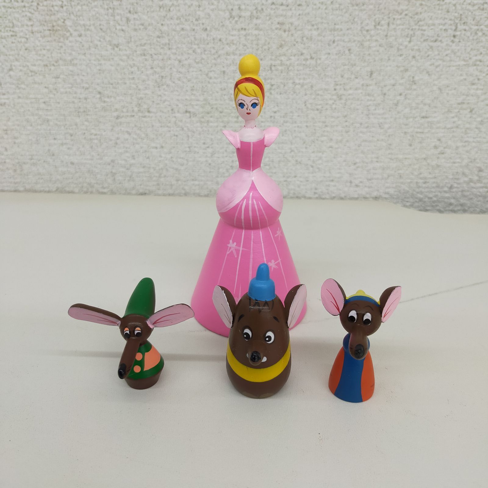 【希少】ヴィンテージ★ディズニー まんがこけし／ディズニーの城〈中古品〉 レトロ 希少】ヴィンテージ☆ディズニー まんがこけし／ディズニーの城