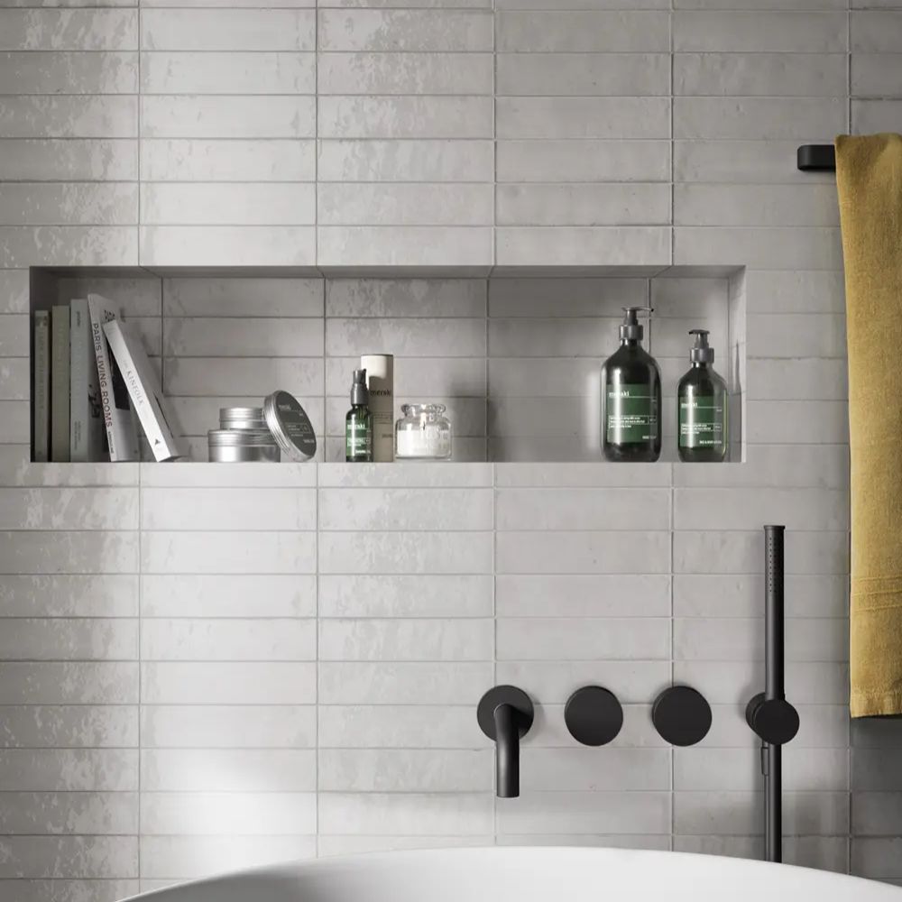 クロジョーロ 49枚 白 名古屋モザイク 壁 タイル マジョリカタイル ヴィンテージ感 イタリア産 玄関 キッチン 洗面