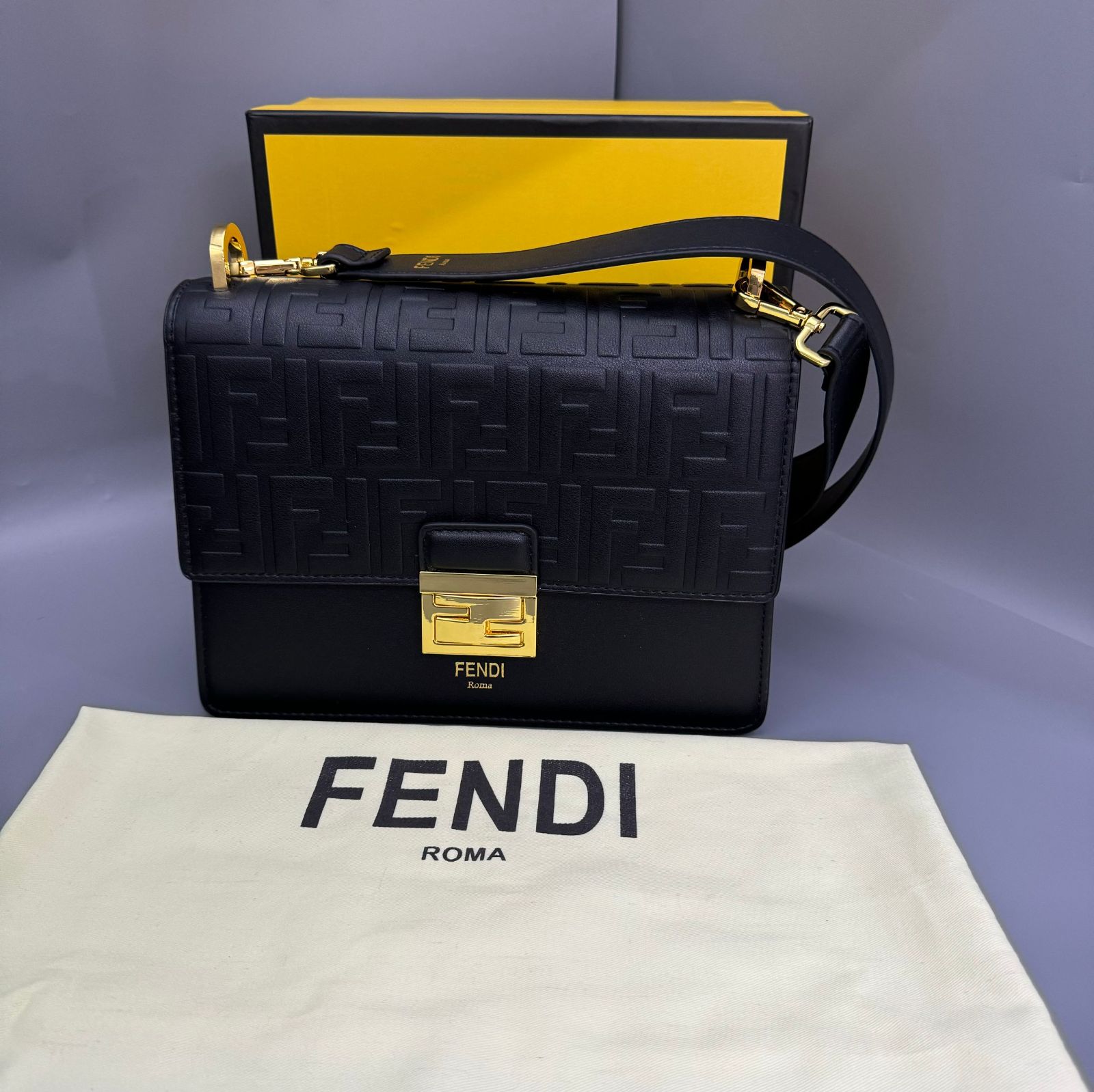 FENDI ショルダーバッグ