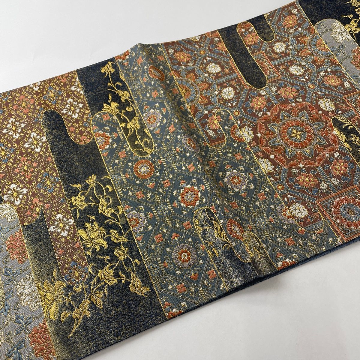 袋帯 美品 秀品 霞取高貴文 華文 金糸 箔 青灰色 六通 正絹