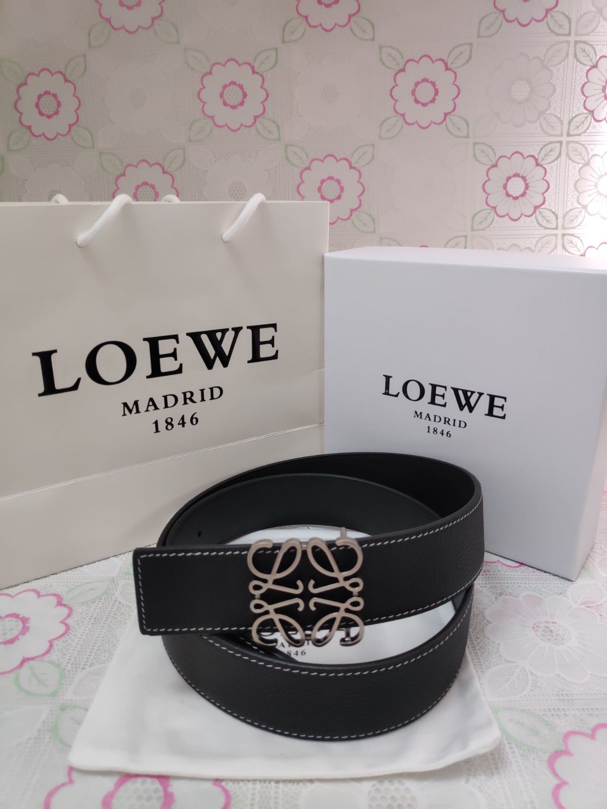 超人気✨LOEWE/ロエベ レザーベルト シルバーロゴ アナグラム