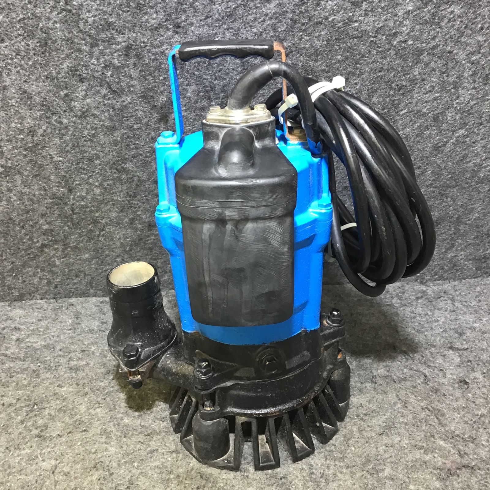 中古品】鶴見 ツルミ 水中ポンプ 型番不明 HSE2.4S？【桶川店】 - メルカリ