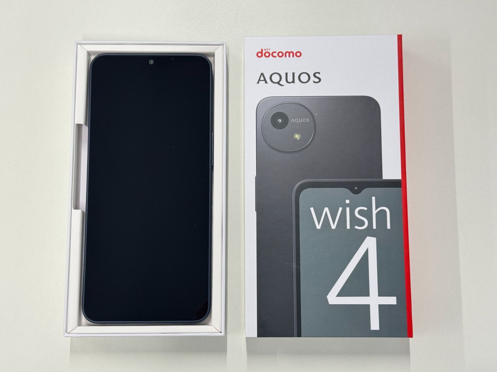 AQUOS wish 4 ブラック 本体 SHARP AQUOS wish 4 docomo 本体