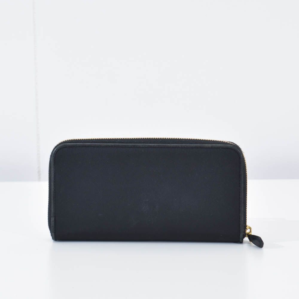 中古USED PRADA 財布 1ML506 ナイロン 250984801 中古USED PRADA 財布 1ML506 ナイロン 250984801 - メルカリ