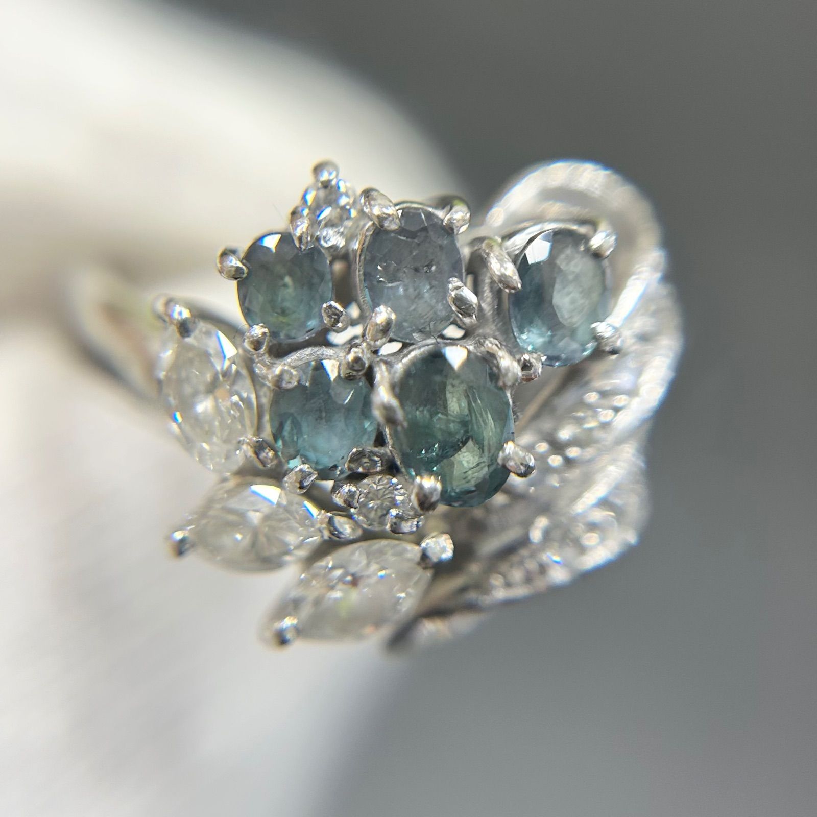 プラチナ pt900 天然アレキサンドライト0.89ct 天然ダイヤモンド0.48ct 