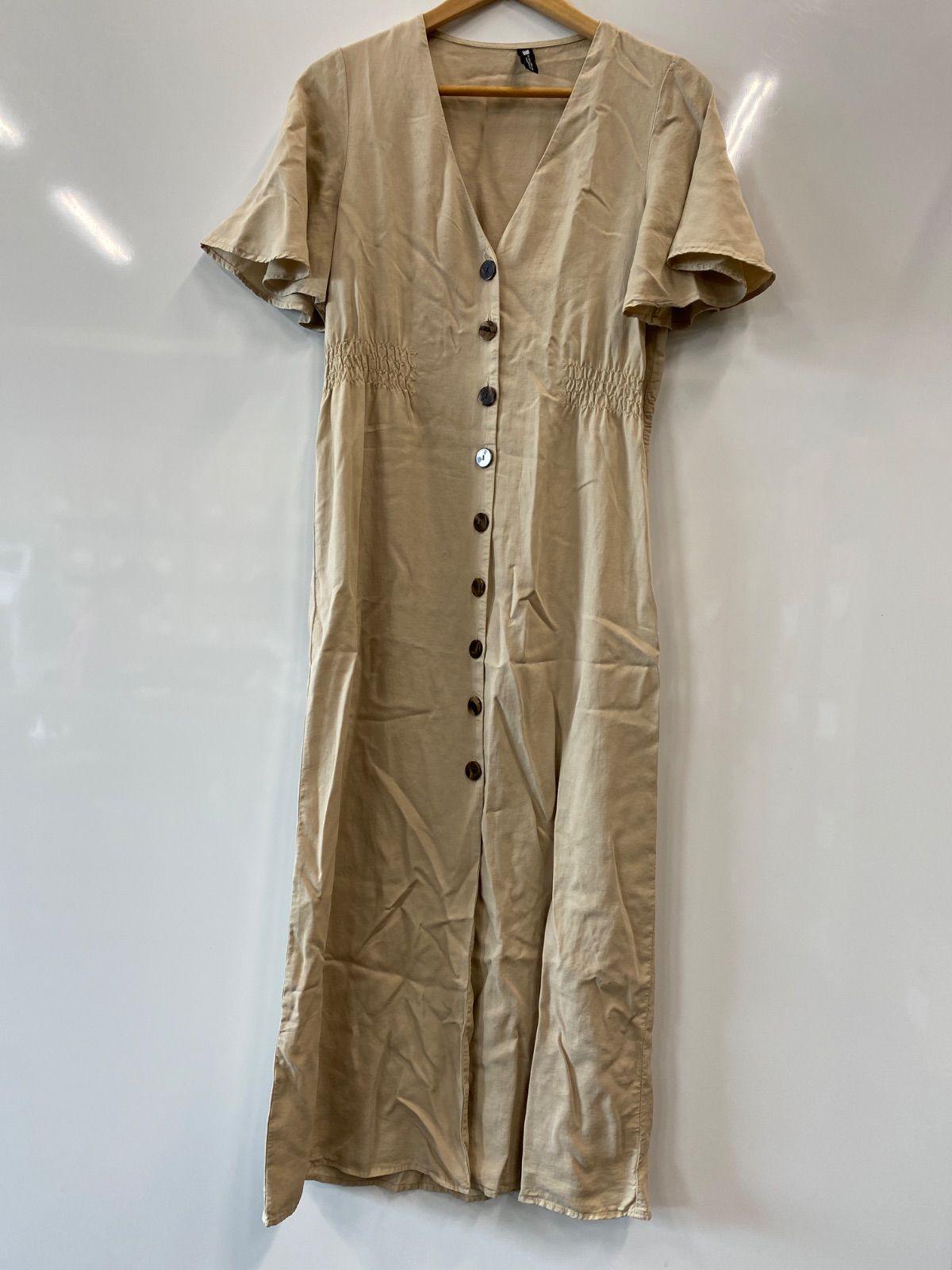 f19⚫︎ZARA⚫︎ザラ⚫︎フレアスリーブ⚫︎フロントボタン