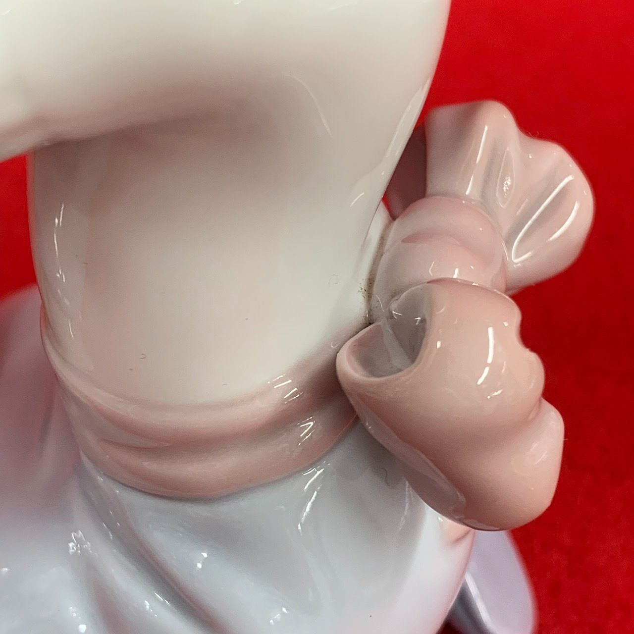 リヤドロ　陶器置物 リヤドロ LLADRO おめかししようね 6862 陶器 置物 フィギュリン