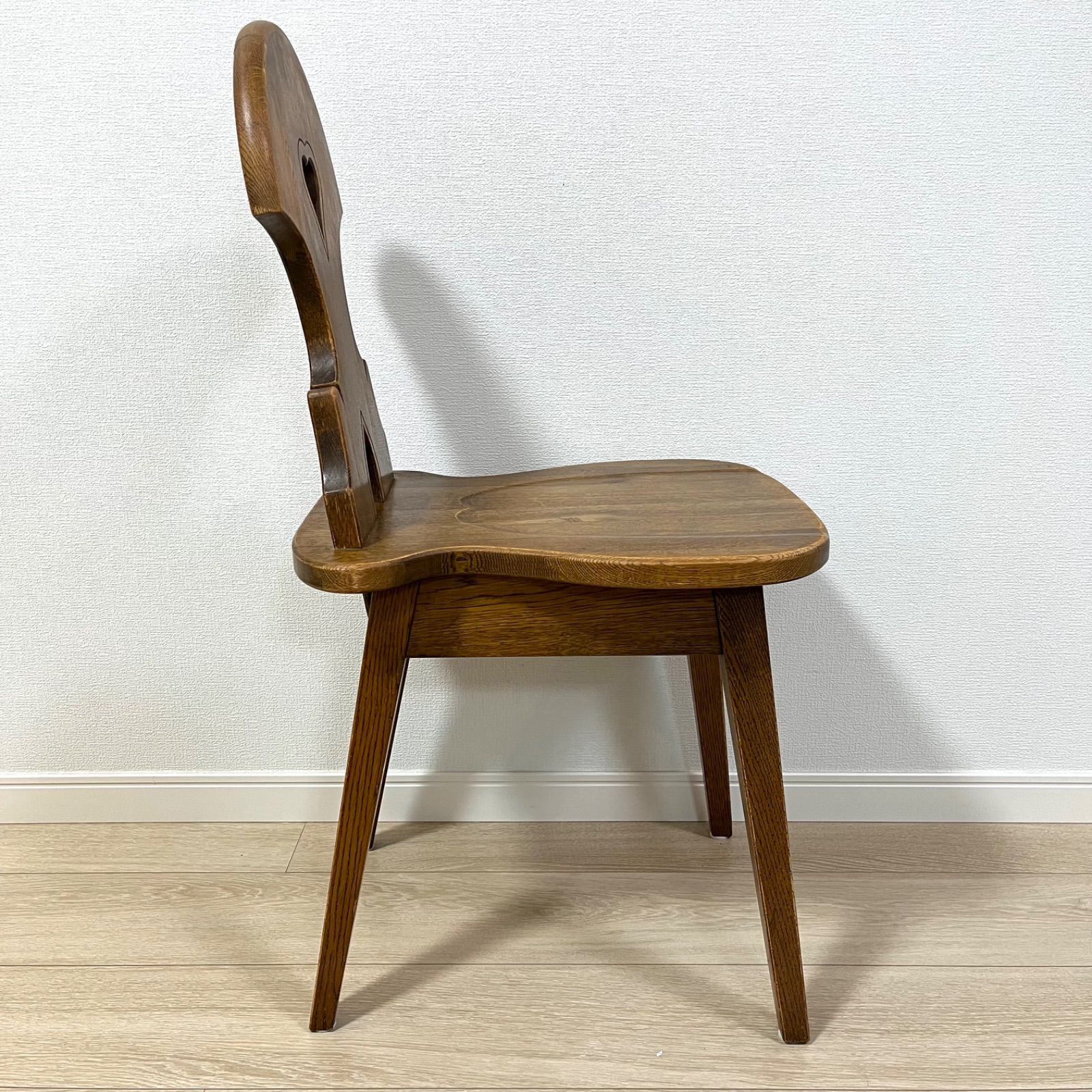 た43 葉山ガーデン ハート背もたれサイドチェア ダイニングチェア チロルチェア アームレスチェア 無垢材 カントリースタイル 北欧インテリア MARWIL-DEMENAGEMENTS_CH