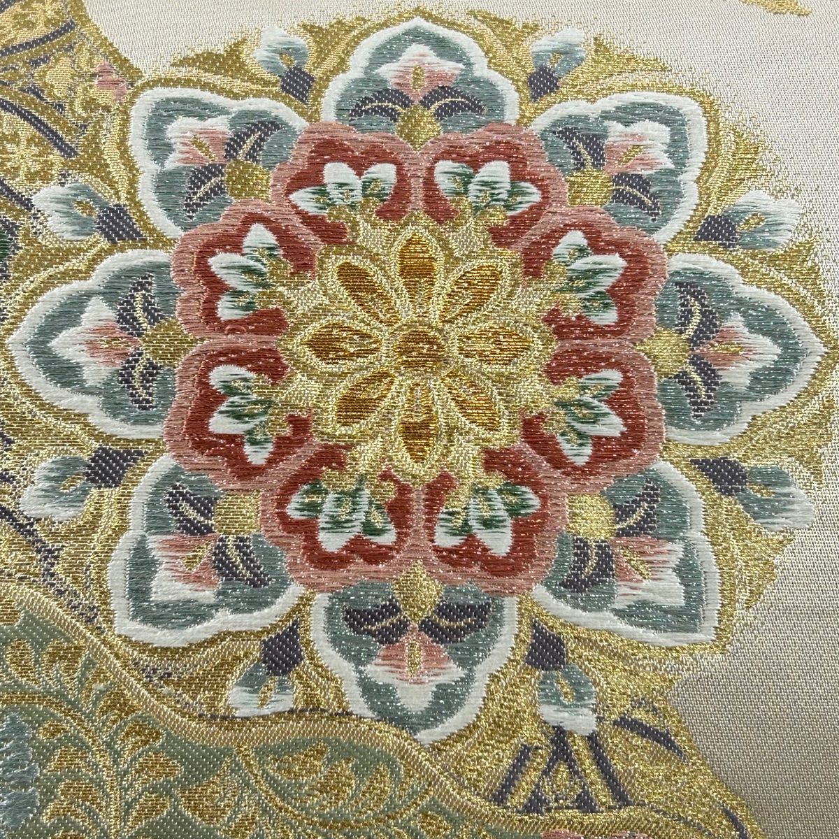 袋帯 美品 秀品 関西仕立て 華文 七宝 箔 ベージュ 六通 正絹