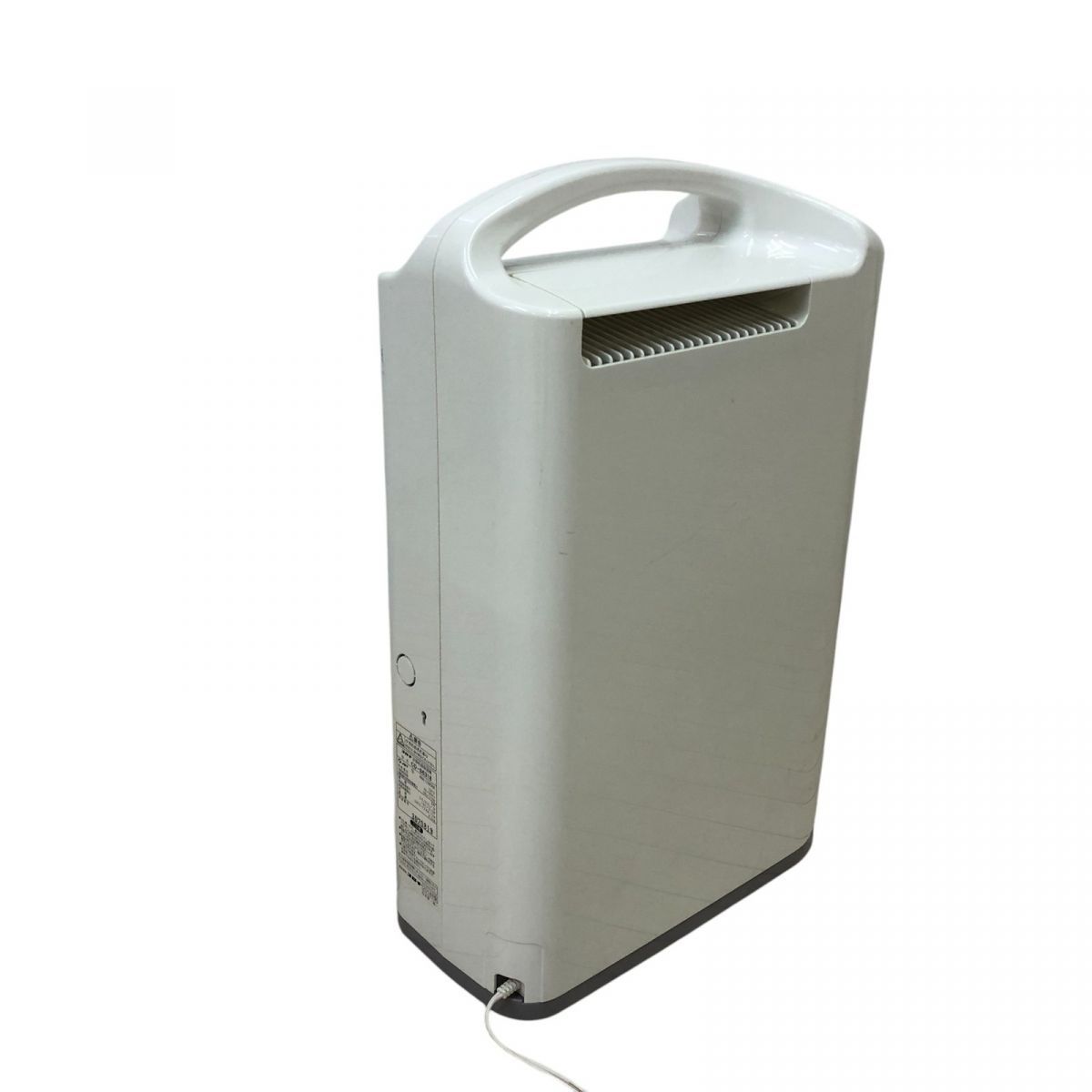 美品　使用短い　コロナ 除湿機 CD-s6318-W 美品2018年製 2025年最新】コロナ除湿機cd-s6318の人気アイテム - メルカリ