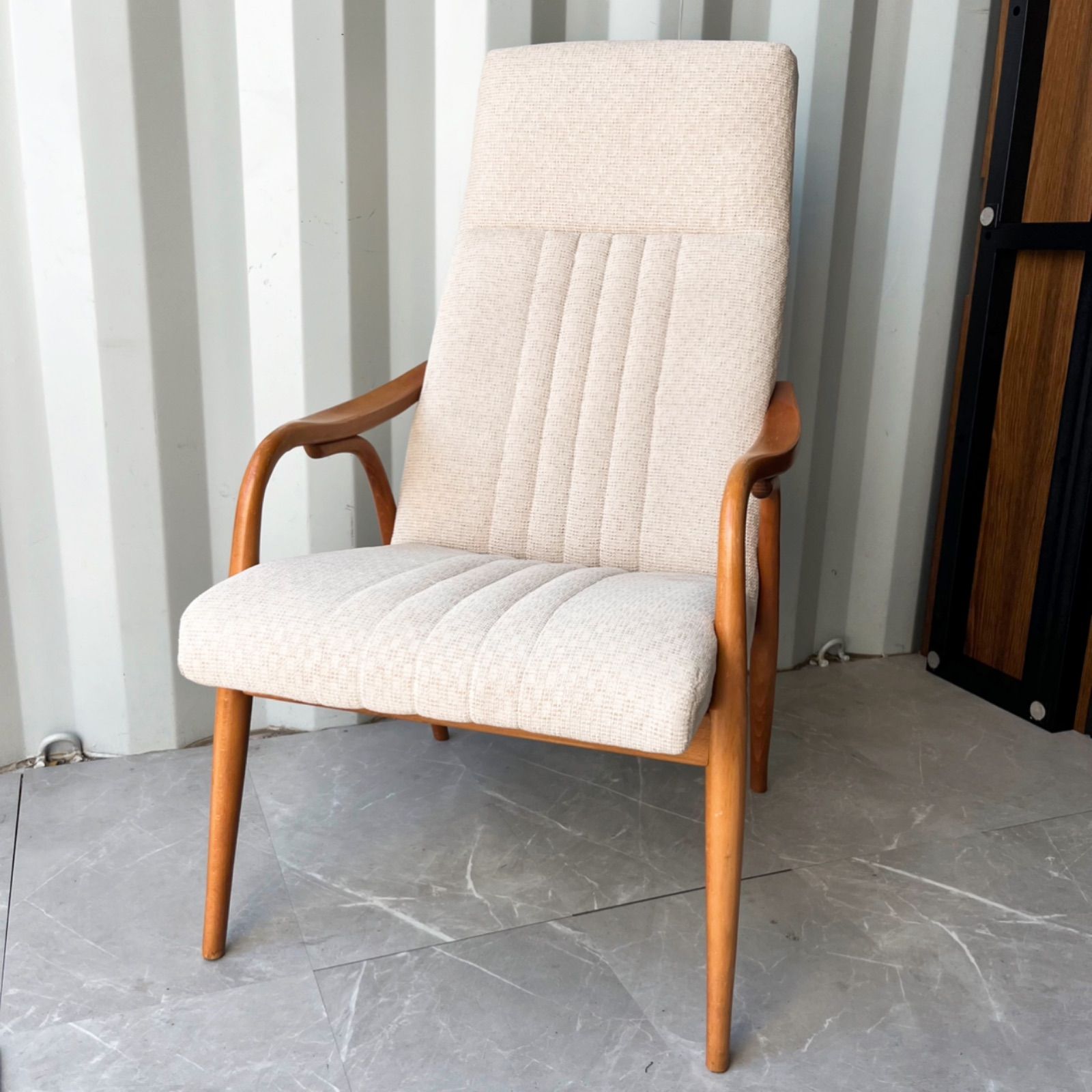 取付無料！ウニコ DOZE TON ブリュッセル ハイバックラウンジチェア✨ 取付無料！ウニコ DOZE TON ブリュッセル ハイバックラウンジ