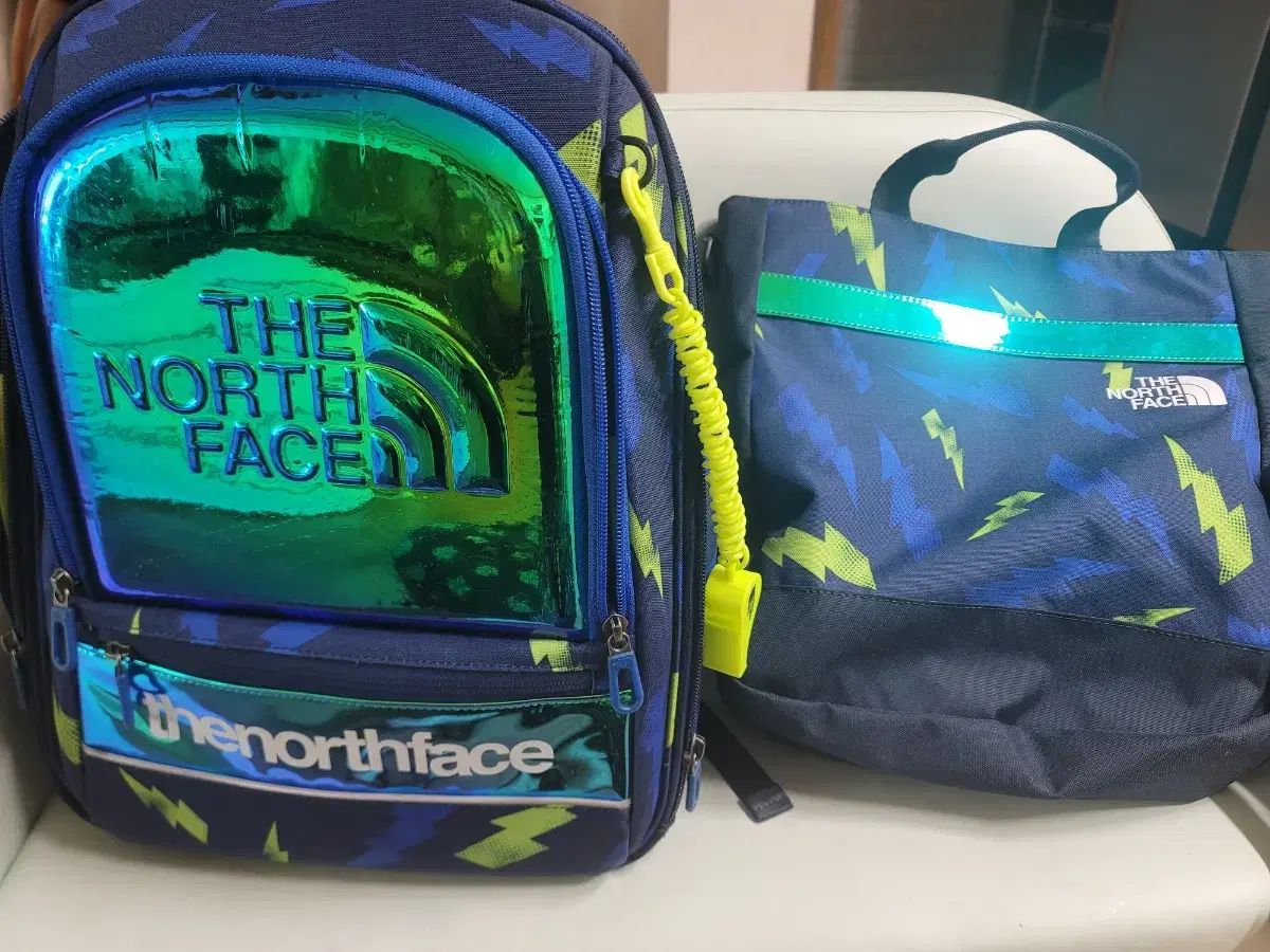 前回即売りきれ！ラブブ一点物｜⚠️早い者勝ち価格‼️本革赤レザー