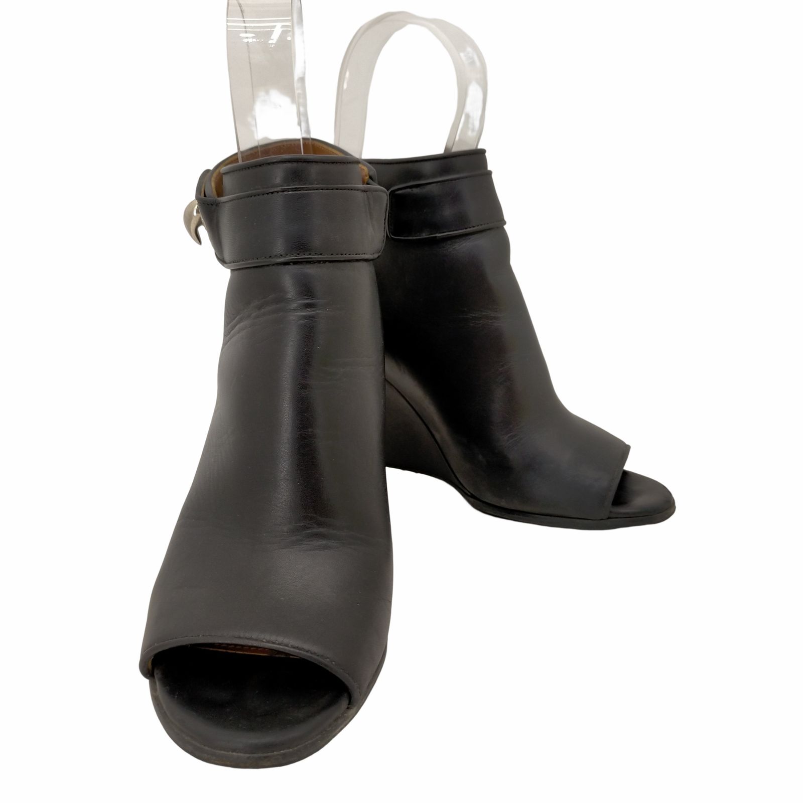 ジバンシー　givenchy ブーツ　ショートブーツ　オープントゥ GIVENCHY（ブーツ）のフリマアイテム一覧