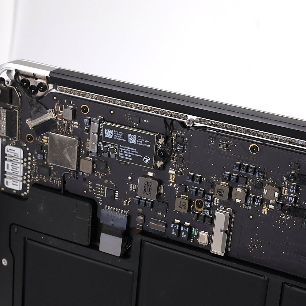 MacBook Air A1466 ジャンク品(動作未確認) 中古 Apple MacBook Air 13 inch A1466 ジャンク 動作未確認