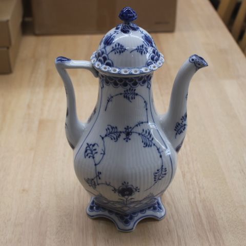 ROYAL COPENHAGEN ロイヤルコペンハーゲン ブルーフルーテッド フル