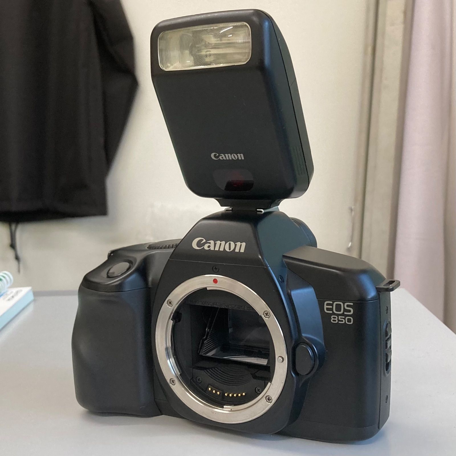 フィルムカメラ 一眼レフCANON EOS850