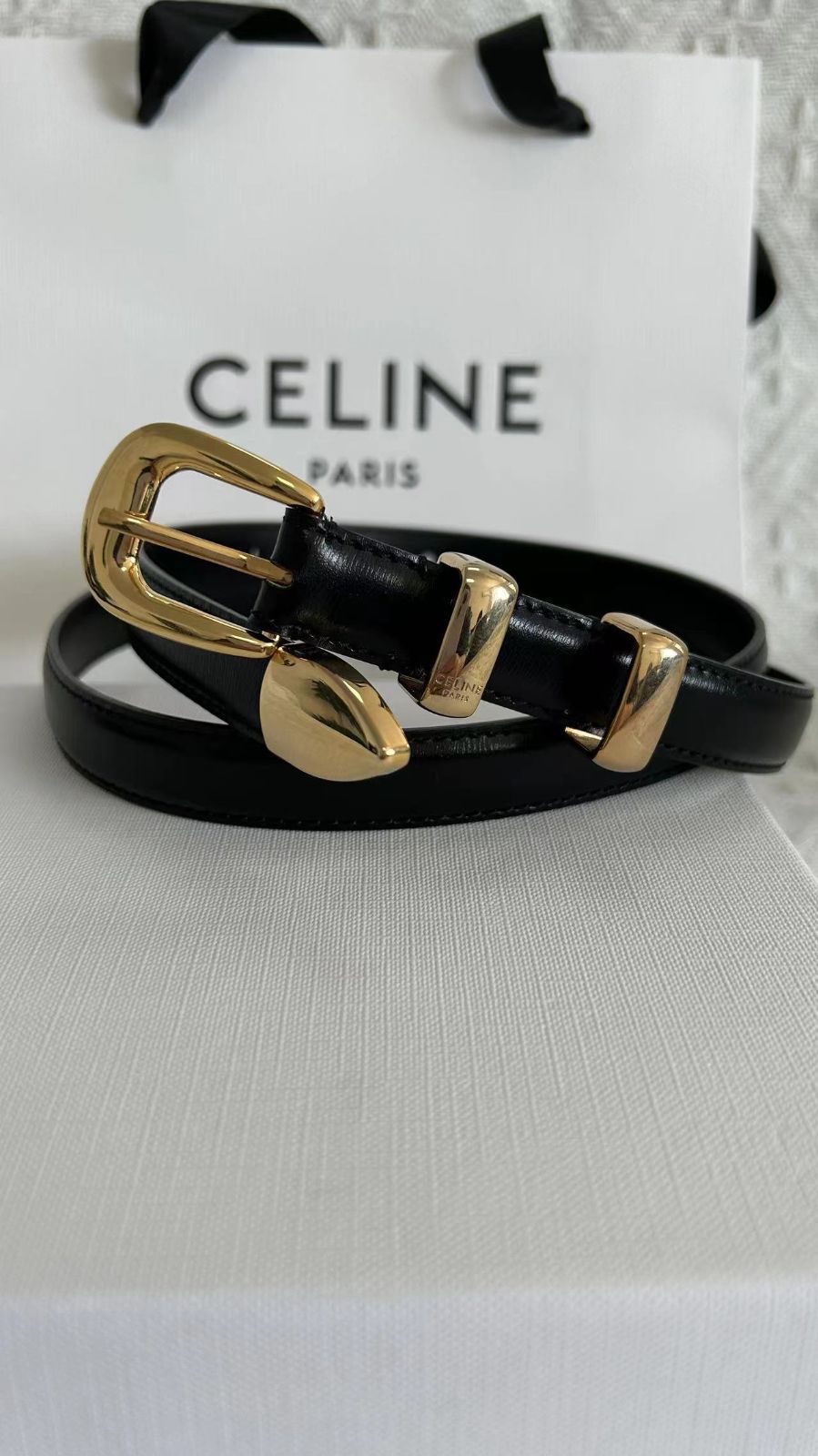 安いそれに目立つ celine エレガントストラップ付きウエスタン3ベルト サイズ80 レディース