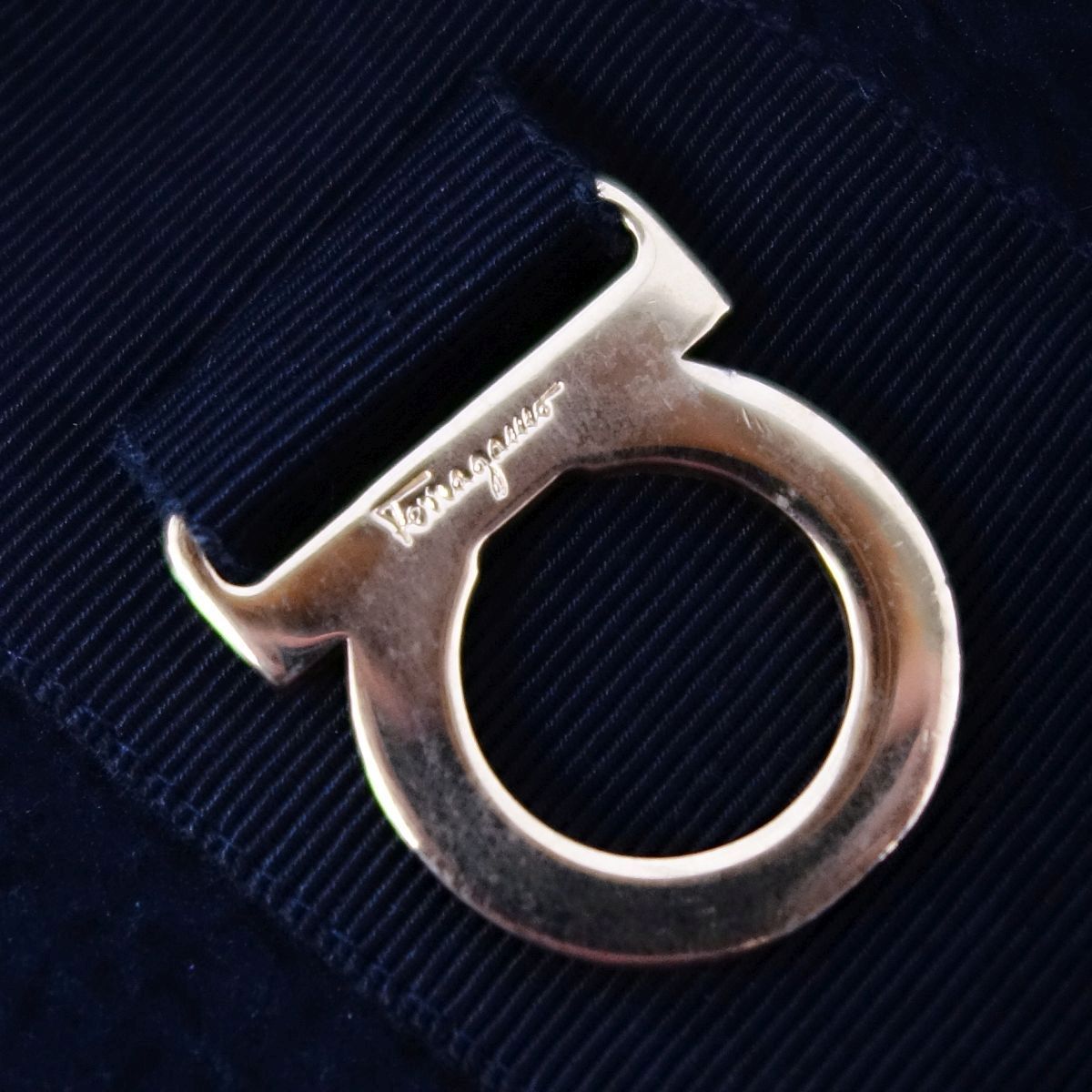 美品 サルヴァトーレ フェラガモ Salvatore Ferragamo コート - メルカリ