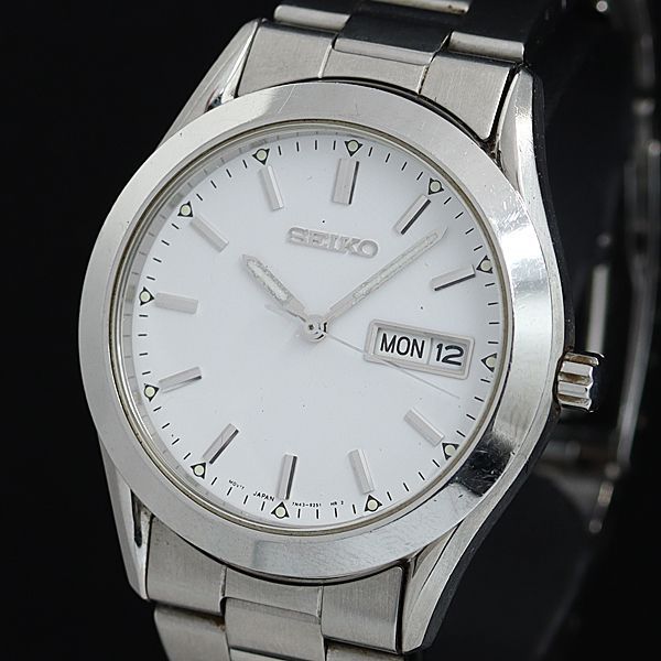 SEIKO 7N43-9070腕時計-稼働中 Vintage Seiko 7N43-9070 Black Day Date Men's Quartz
