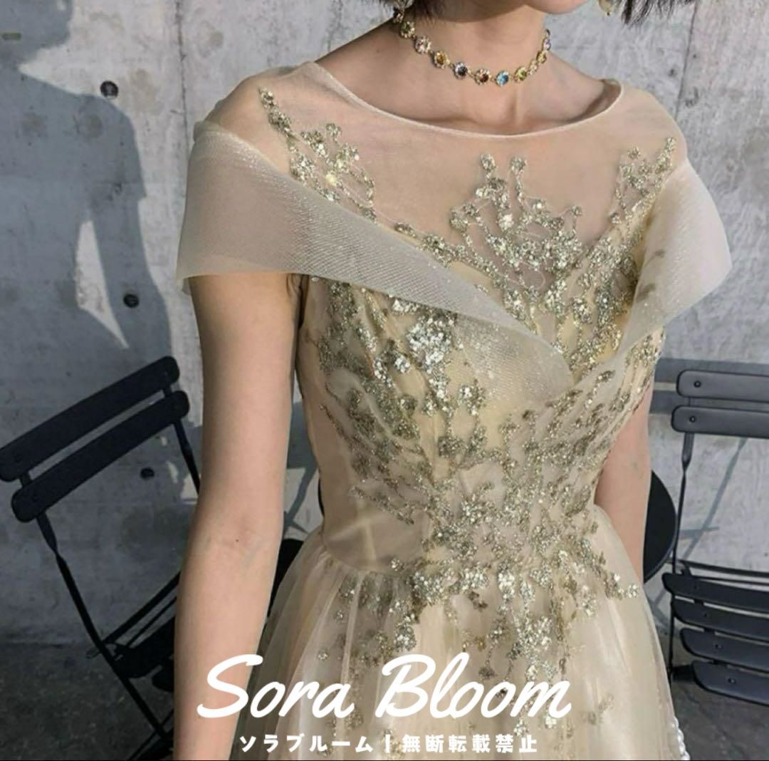 小花柄のデザインが煌びやかで可愛いオフショルイブニングドレス 新品・未使用】小花柄のデザインが煌びやかで可愛いオフショル