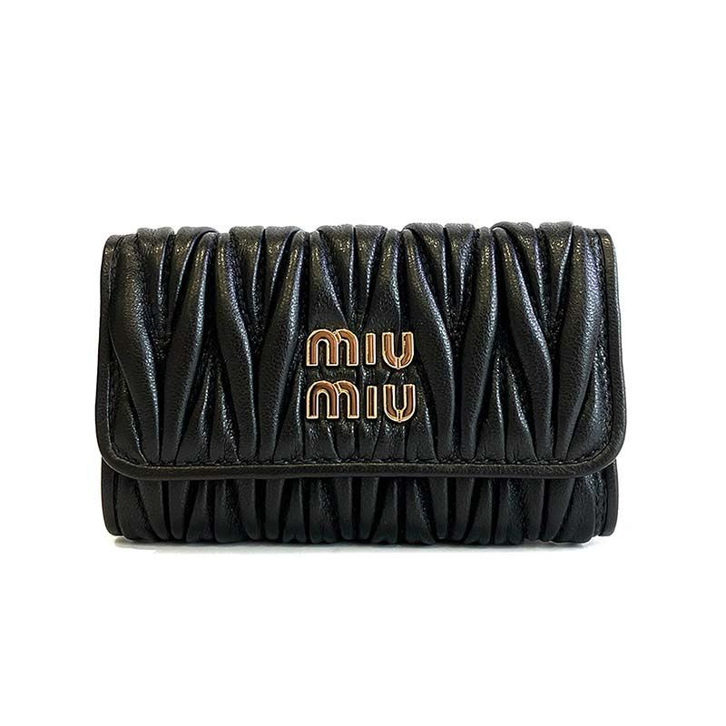 NEW在庫新品♡ ミュウミュウ MIUMIU マテラッセ　6連　キーケース　薄ピンク キーケース