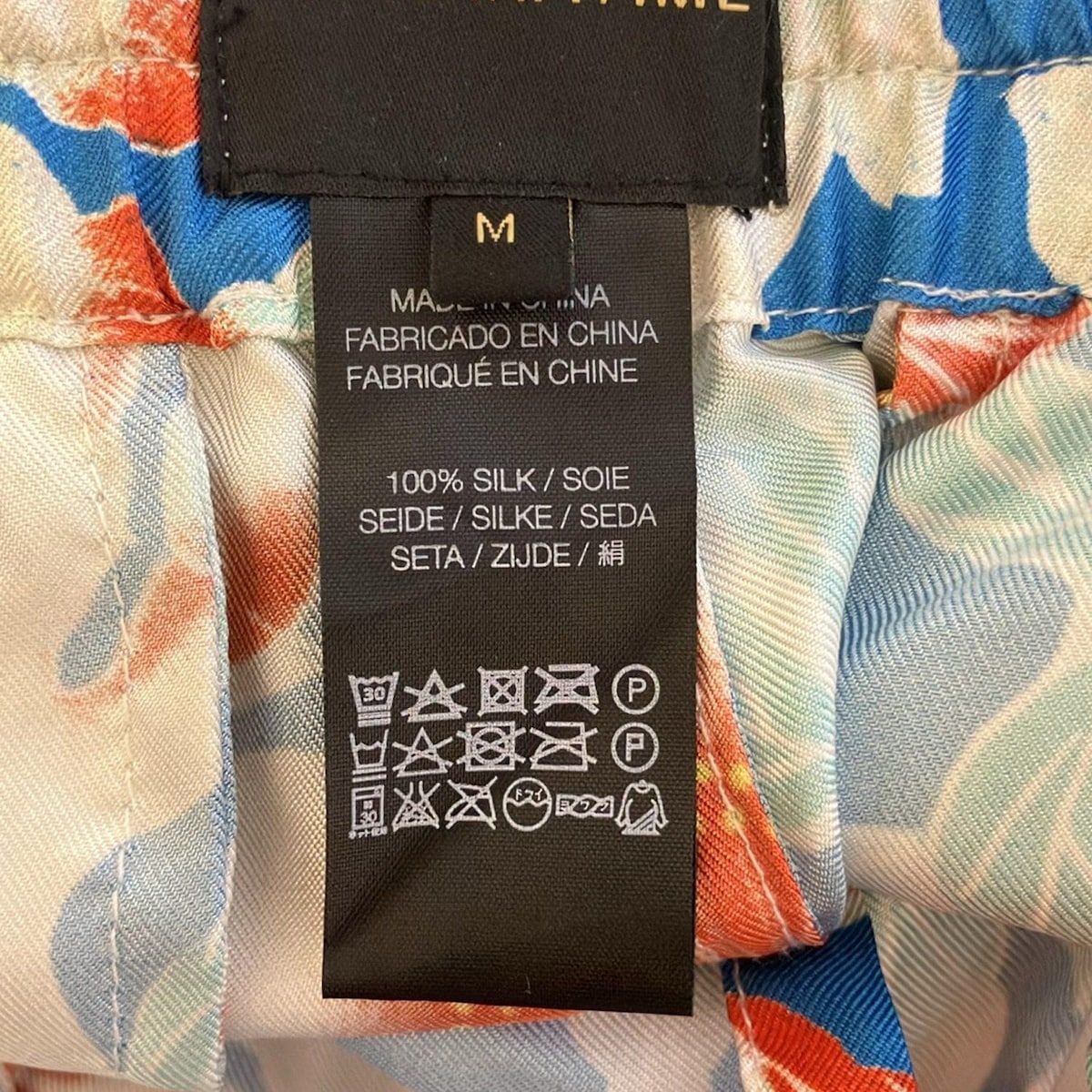 今売れているのはコレ! BANANATIME バナナタイム パンツ サイズM レディース - ブルー×レッド×マルチ フルレングス|シルク|花柄|ウエストゴム ファッション情報