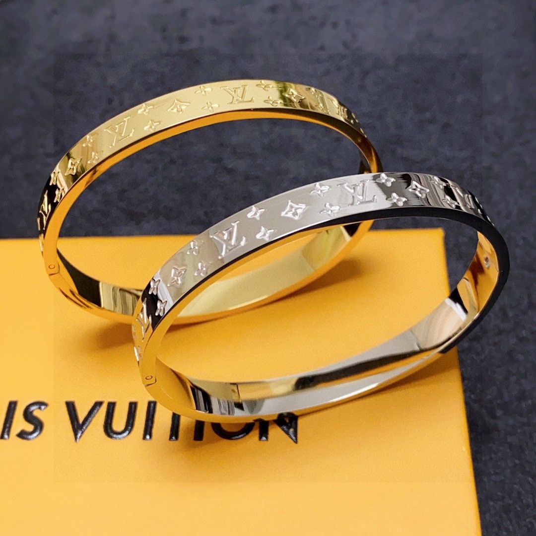 LOUIS VUITTON セール ルイヴィトン レザー ブレスレット