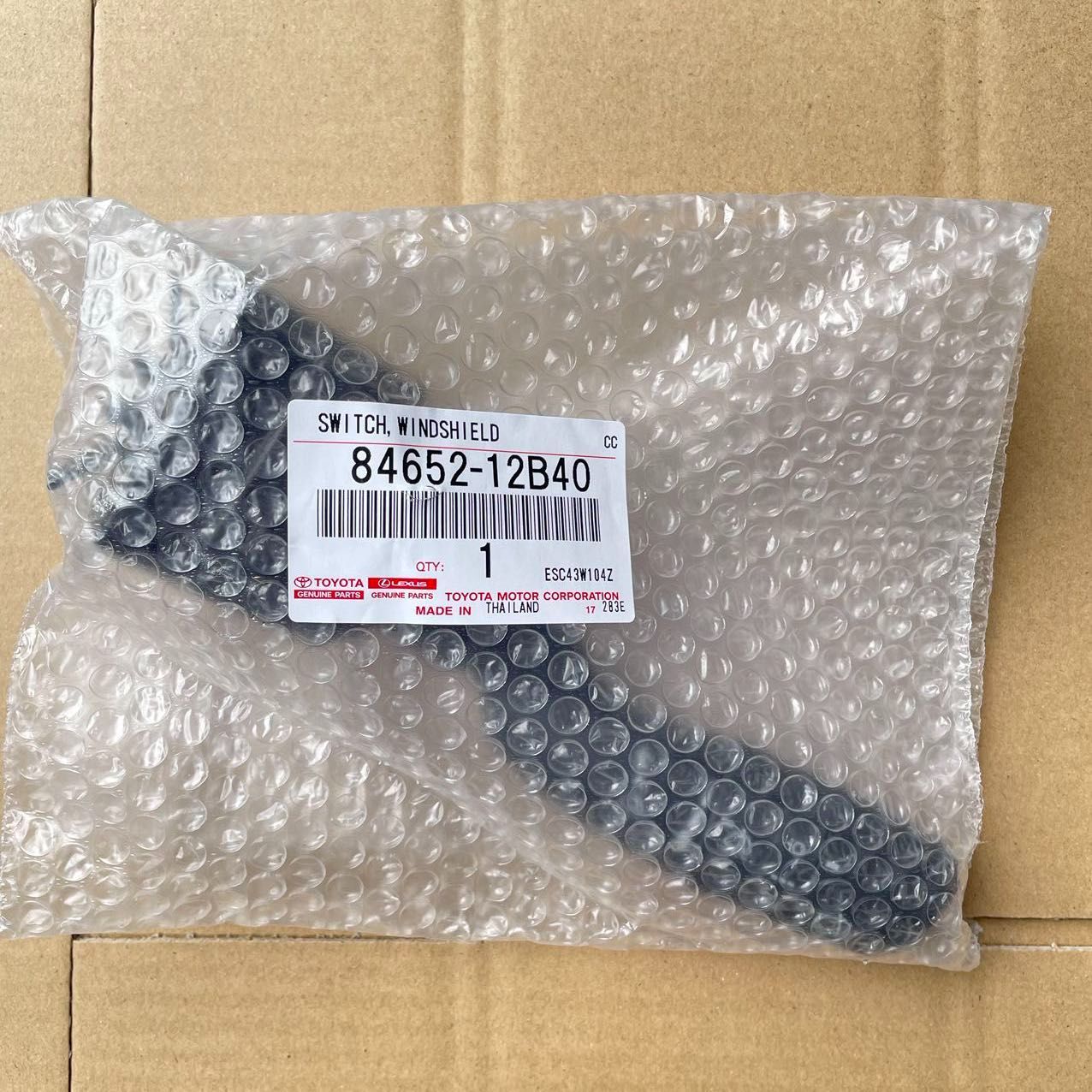 ヤリスクロス 時間調整式 ワイパー スイッチ 84652-12B40 純正 トヨタ TOYOTA（トヨタ）純正部品 ヤリス・ヤリスクロスMXPA1