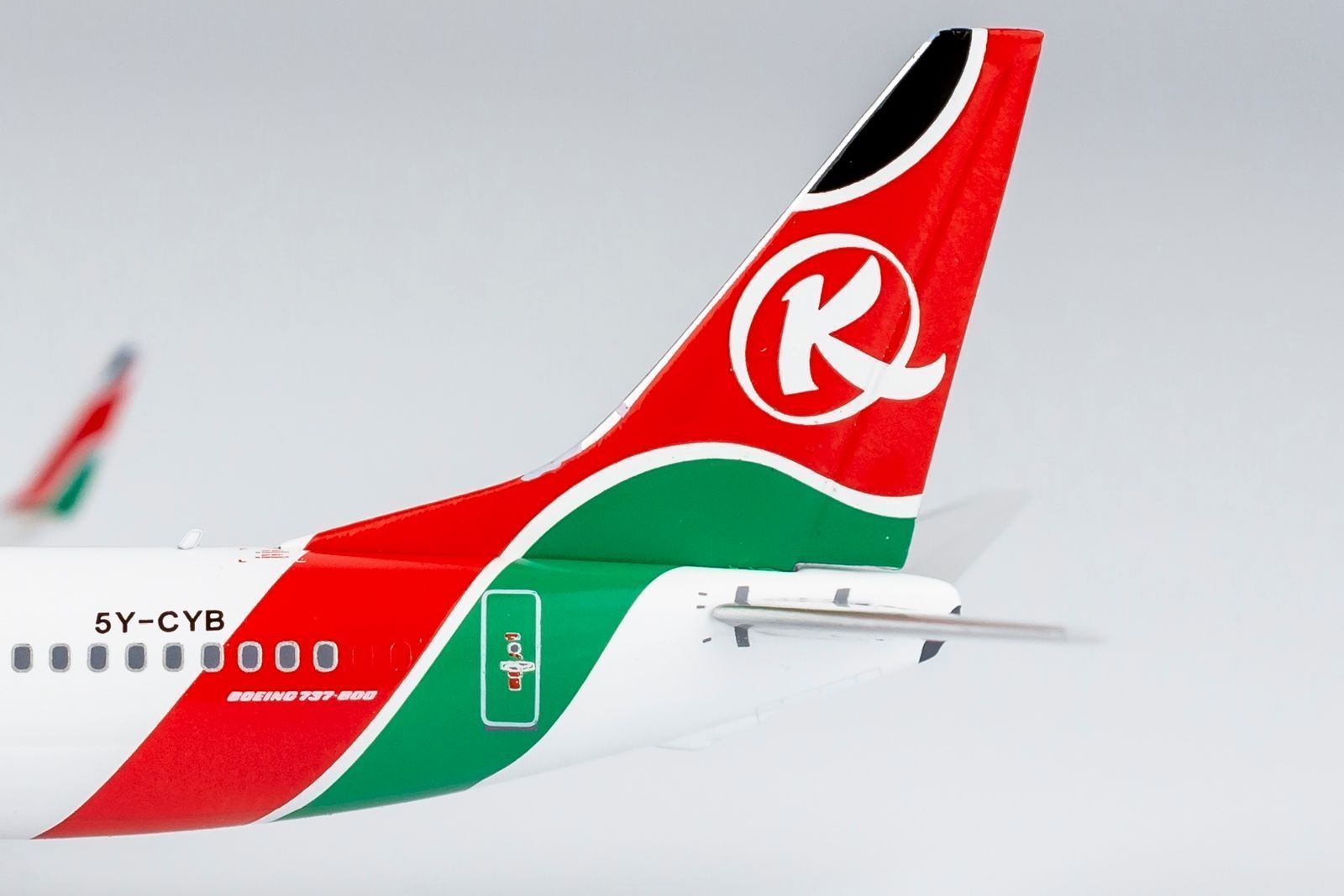 737-800