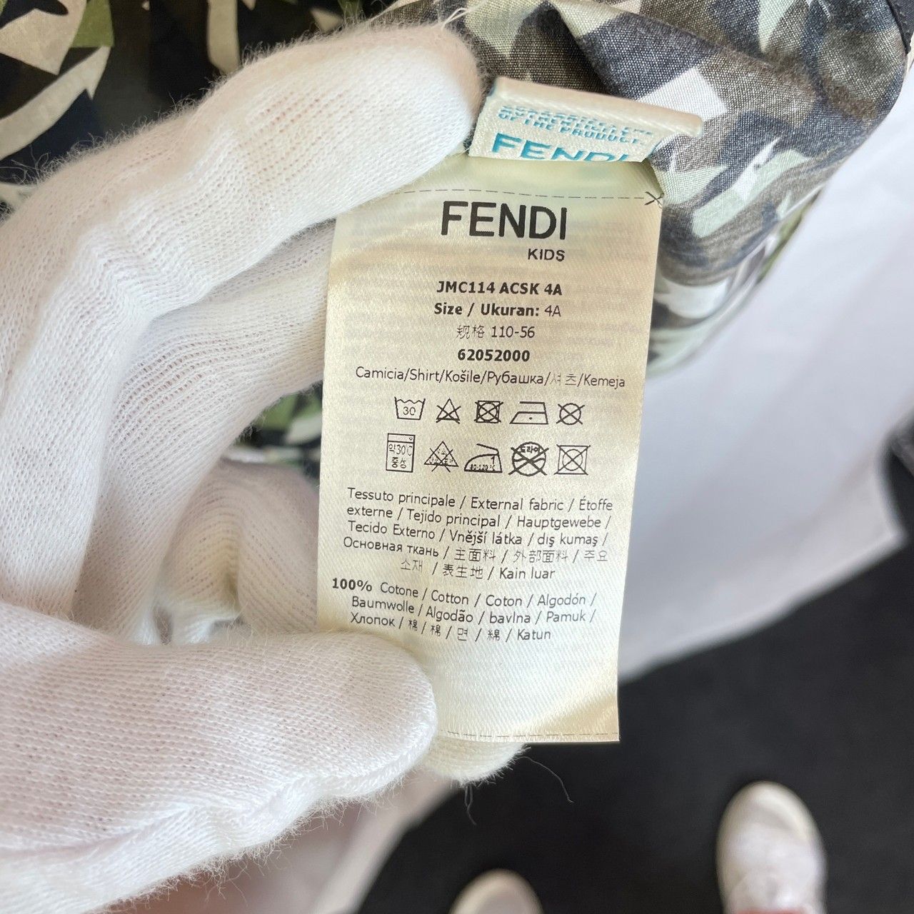 新品未使用 FENDI KIDS フェンディ　キッズ　ボタンダウンシャツ　4A