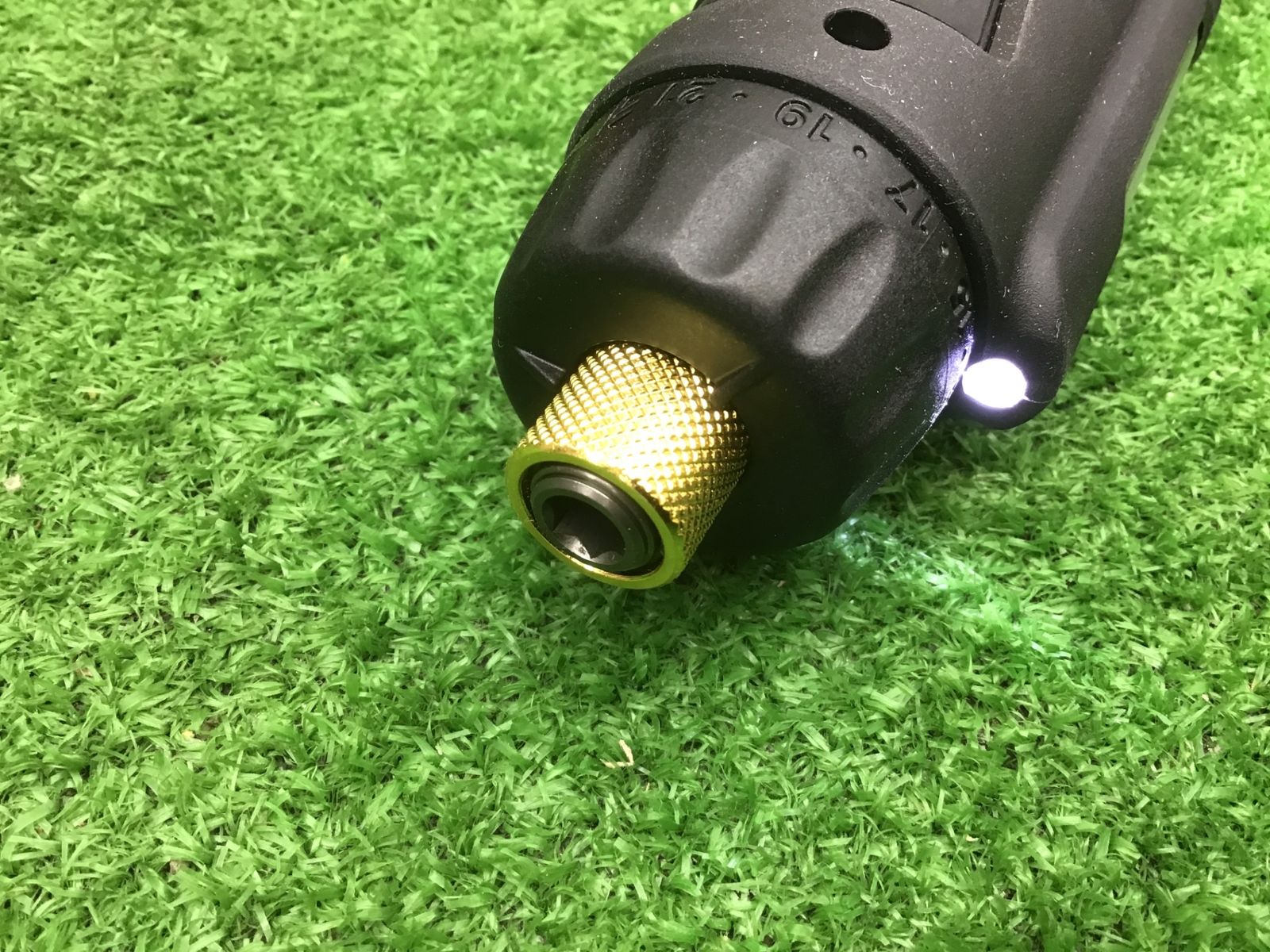 送料無料 Panasonicパナソニック♪7.2v充電スティックドリルドライバー♪EZ7421LA2ST3ペン型♪アクトツール富山店♪A