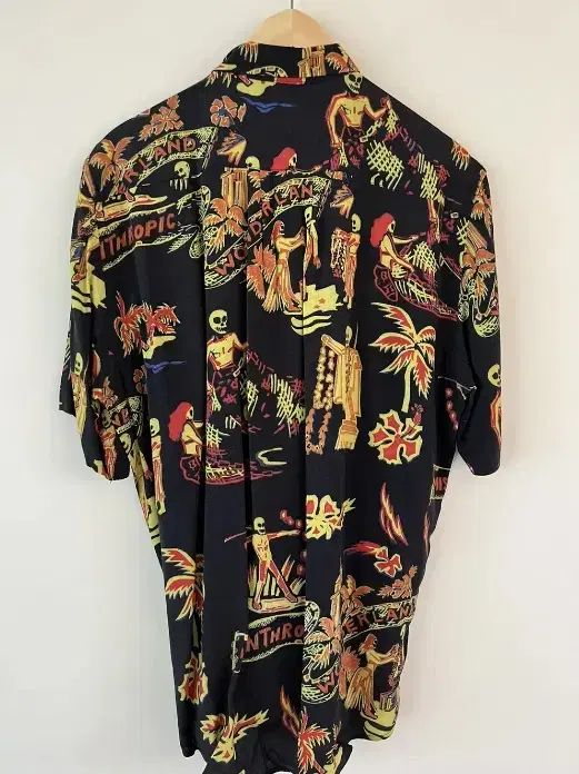 トロピック シャツ