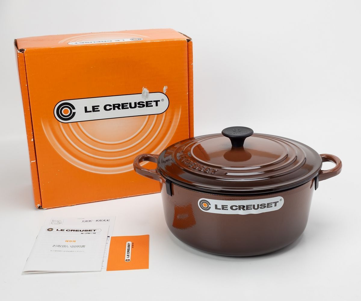 未使用品 LE CREUSET ル・クルーゼ ココットロンド 22cm チェスナット
