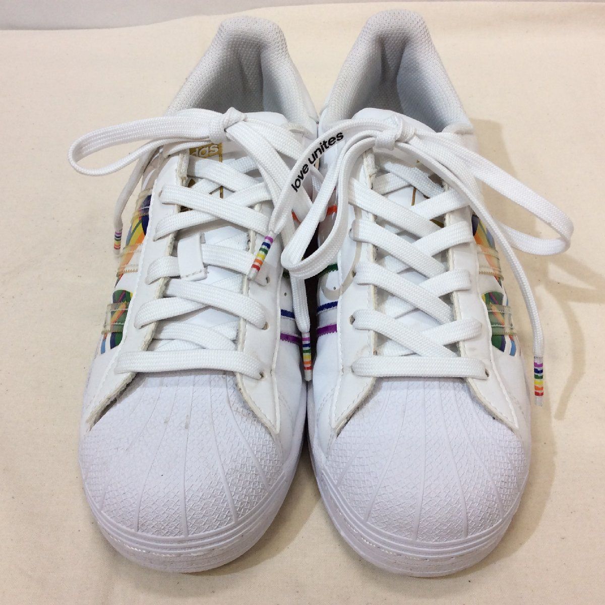 Adidas superstar 2024 rainbow pride