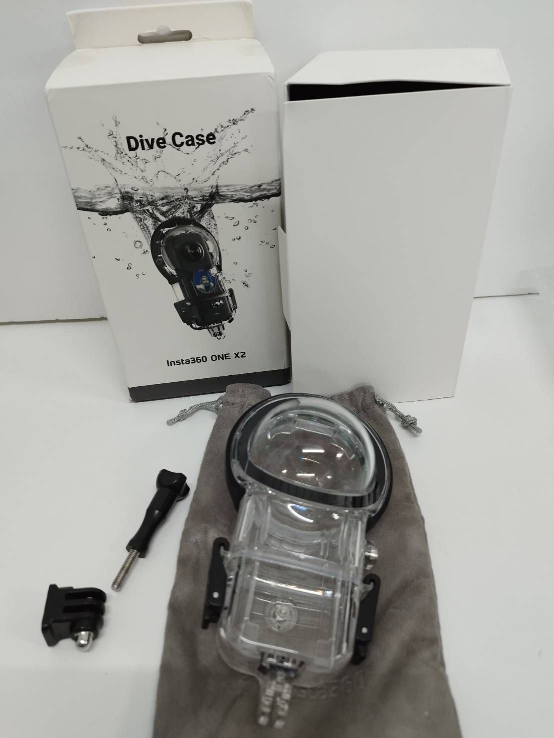 Insta360 ONE X2 潜水ケース/Dive Case (CINX2CB/B) 【公式通販】