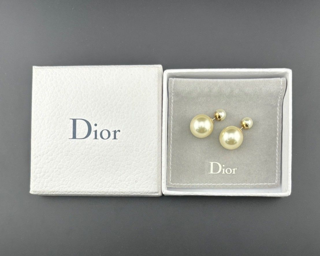 【中古品】Christian Dior クリスチャン ディオールピアストライバルボール フェイクパール ホワイト高級お洒落