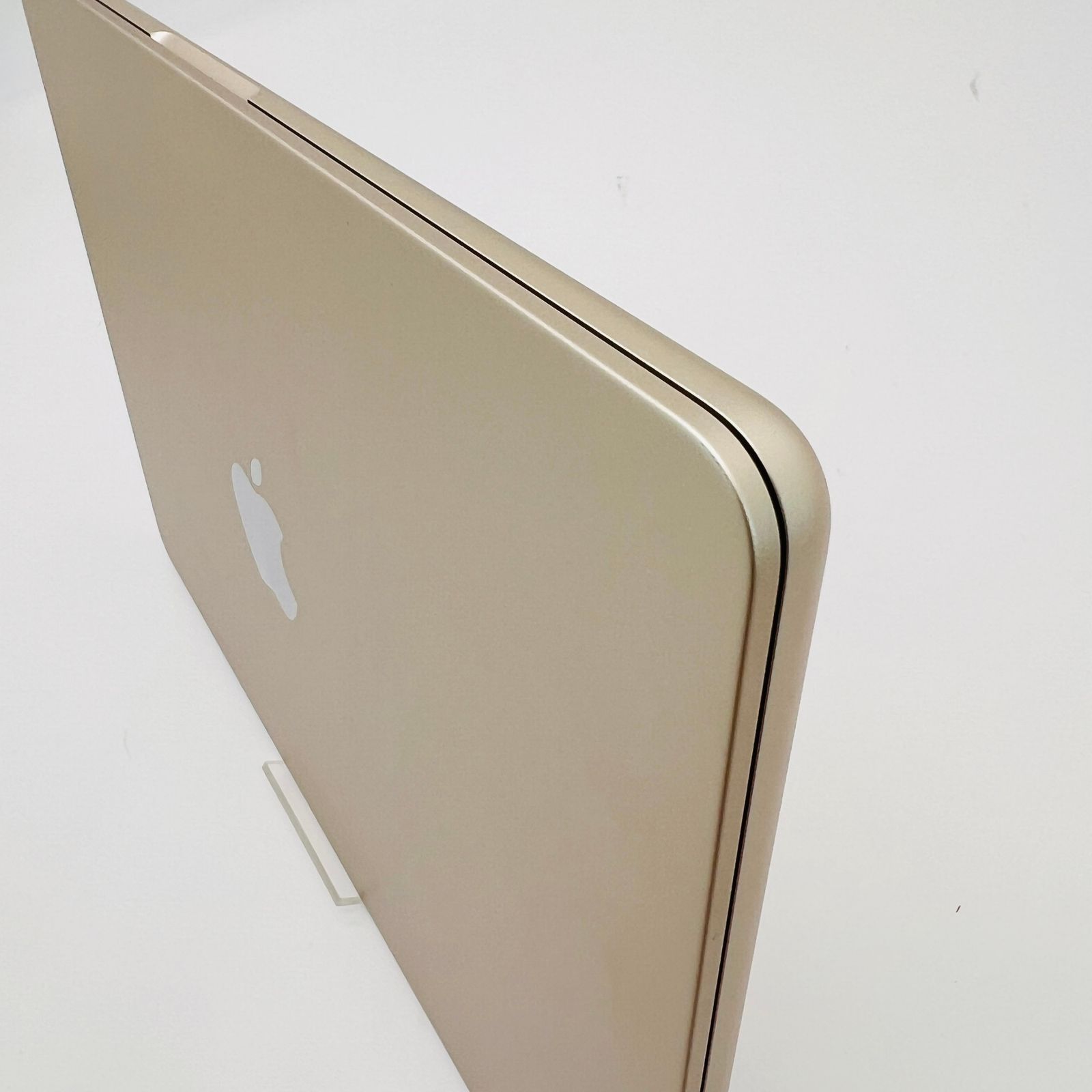 MacBook Air M2 1TB 16GB ゴールド A2681 美品 - メルカリ