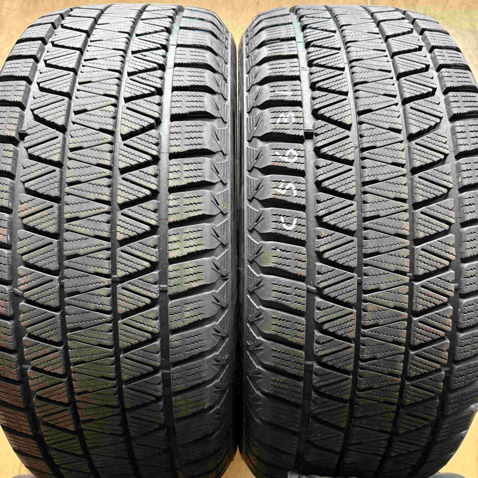 冬4本SET 会社宛 285 50R20 116Q ブリヂストン ブリザック DM-V3 製 レクサス LX ランドクルーザー 100 200 NO C5631