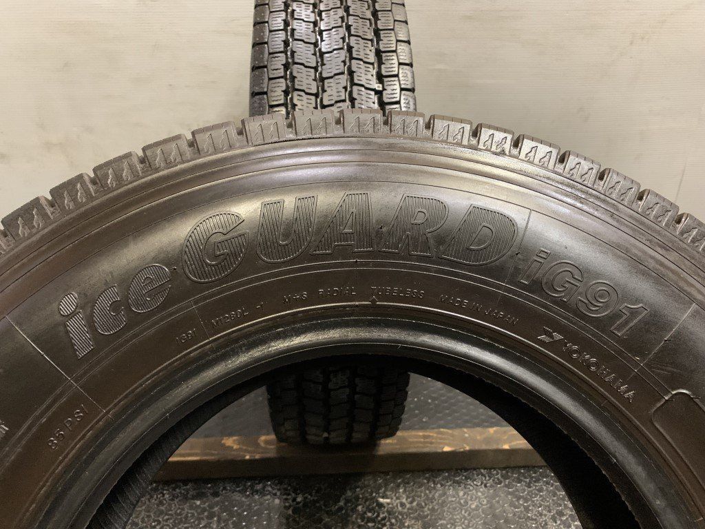 YOKOHAMA ice GUARD iG91 195/85R15 113/111L LT 12PR 15インチ ライト