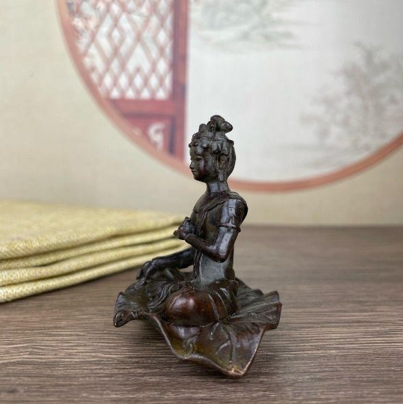 仏教美術 仏像 八臂観音菩薩仏像 家内 仏堂供仏 銅製品 工芸品