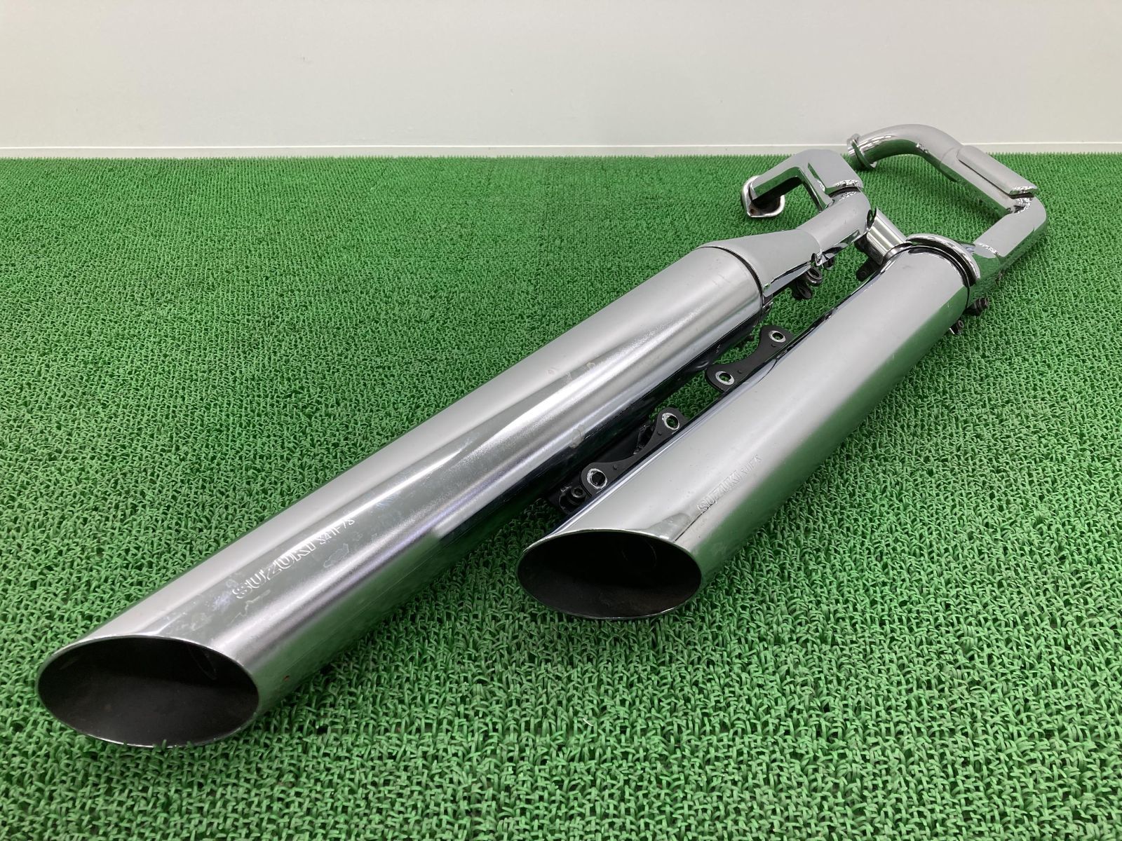 イントルーダークラシック400純正マフラーフルセットvk54a Amazon | [スズキ] イントルーダークラシック400純正マフラー VK54A
